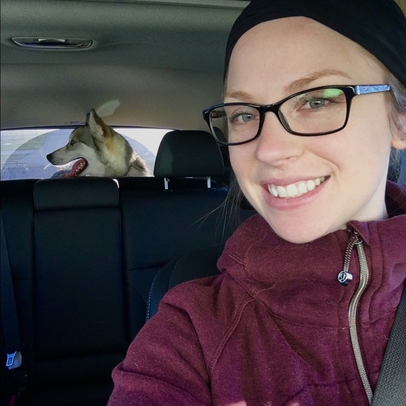 MEET YOUR POSHER - Picture 1 of 3