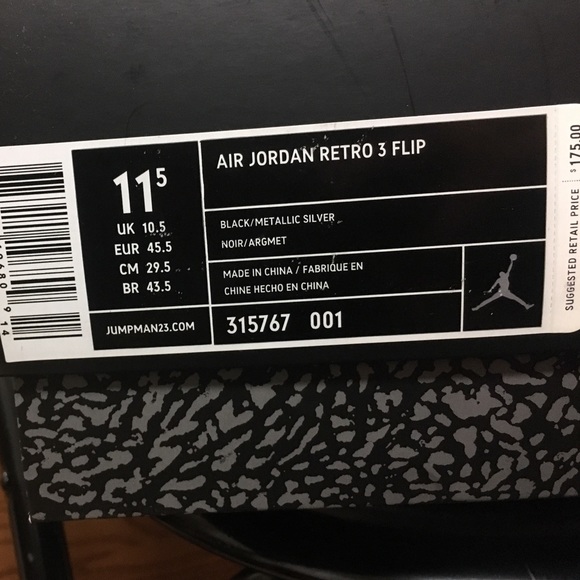 Jordan Retro Black Flip 3