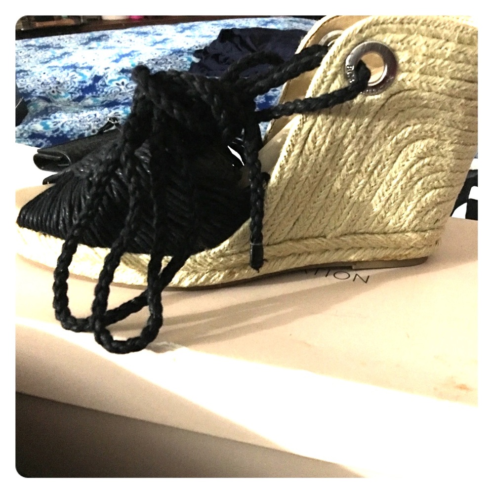 Black & beige sandals with rope