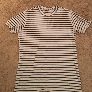 Lululemon 5 year basic T