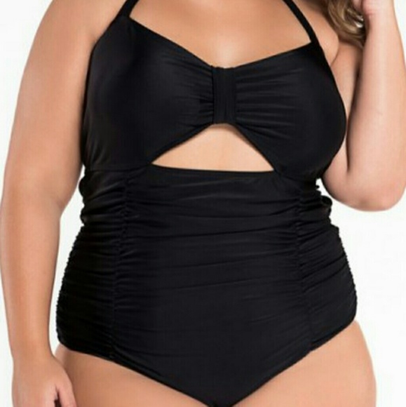 🌈CLEARANCE PLUS cutout swimsuit - Picture 3 of 6