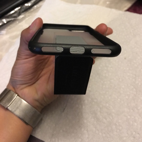 iPhone 7 and iPhone 8 Case - Picture 4 of 4