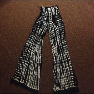 Cool blackish white pants