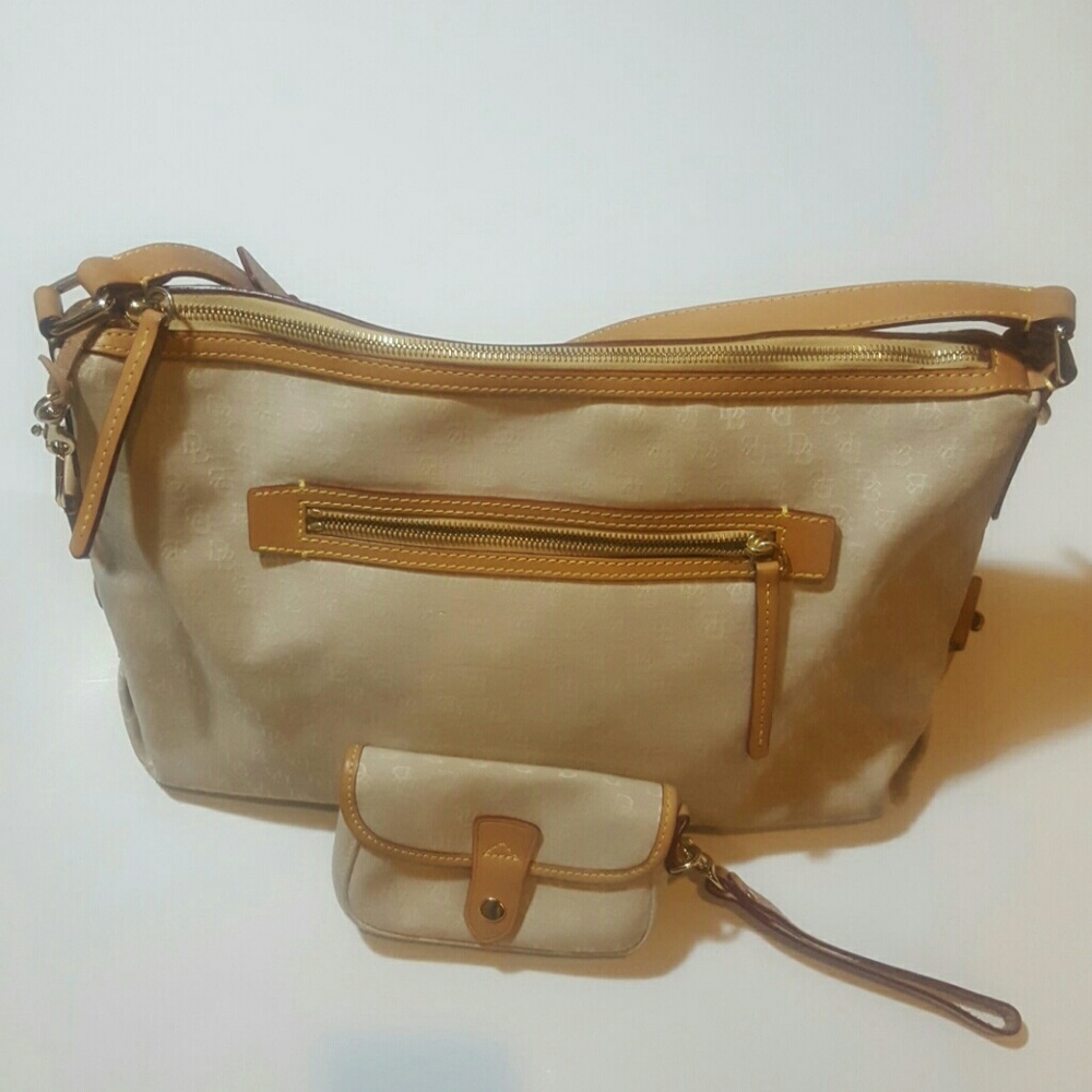 Authentic Dooney & Bourke Handbag & Wristlet