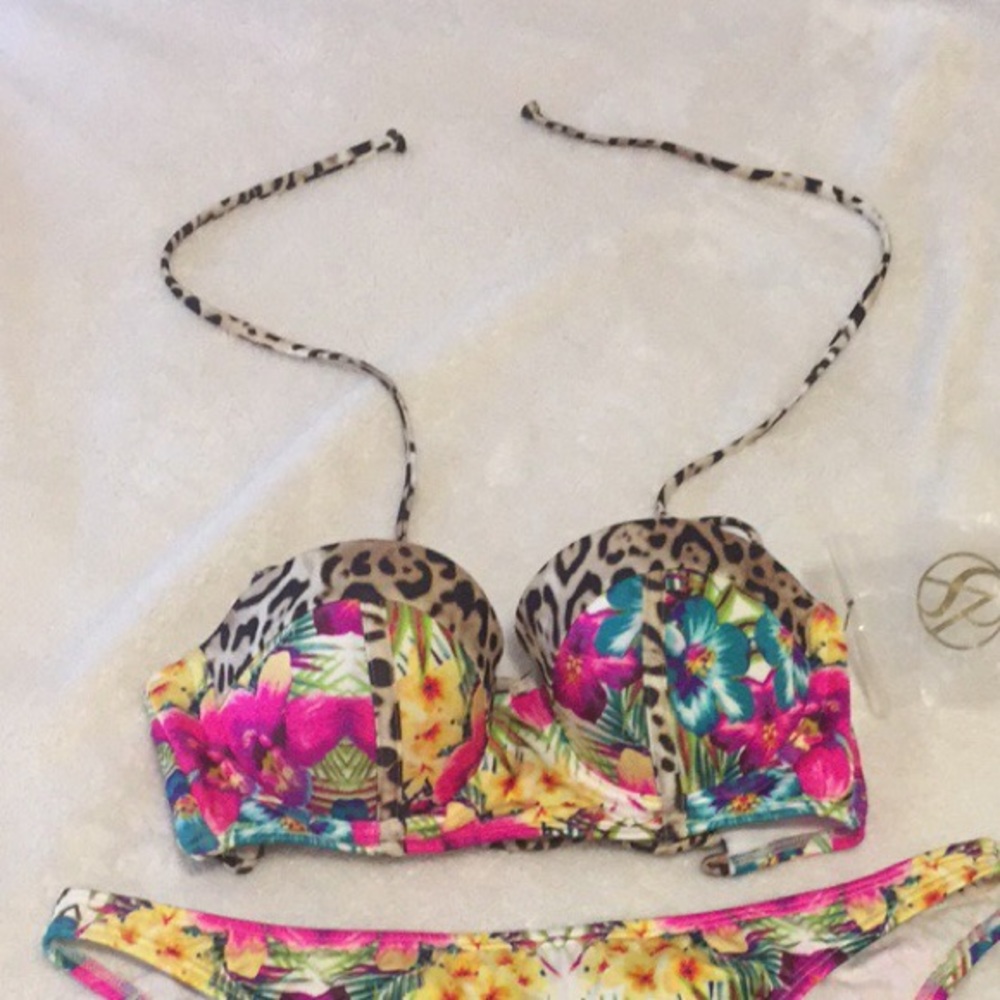 bikini top