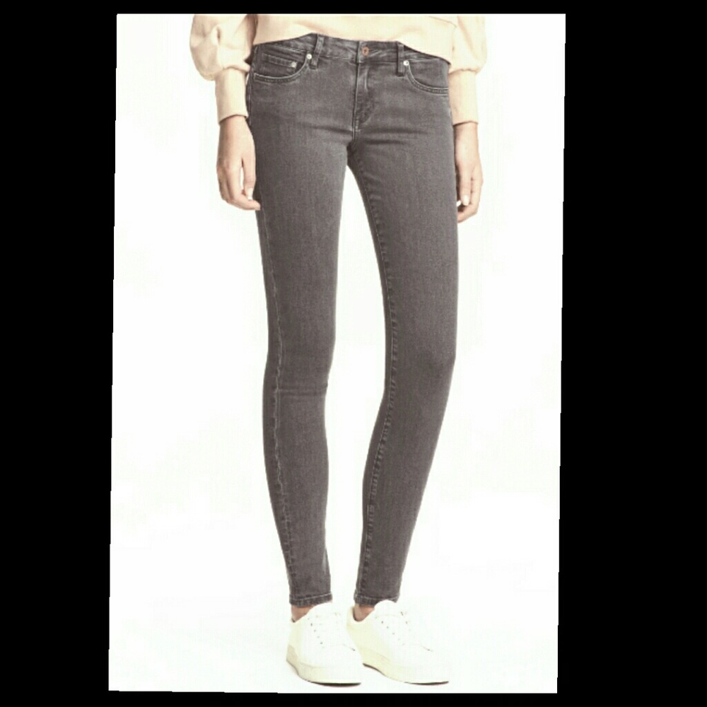 NWOT H&M gray skinny jeggings, size 25