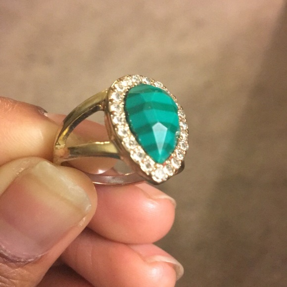 Rhinestone studded green ring. - Picture 3 of 3