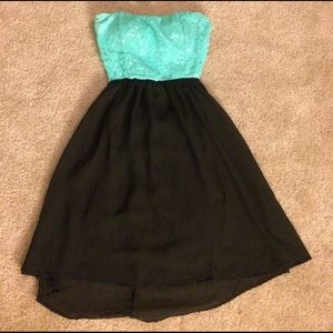 Lace and Chiffon Backless Dress