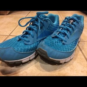 Women's Reebok Real Flex running shoe 8.5