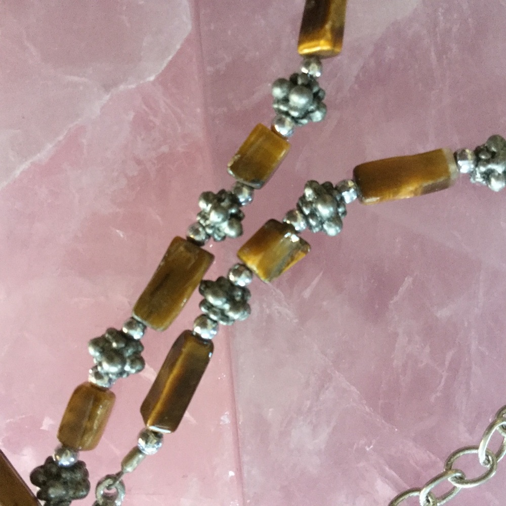 Tiger's Eye Zad Necklace - Picture 2 of 4
