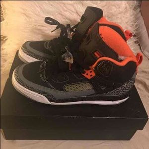 Jordan spizike 6youth