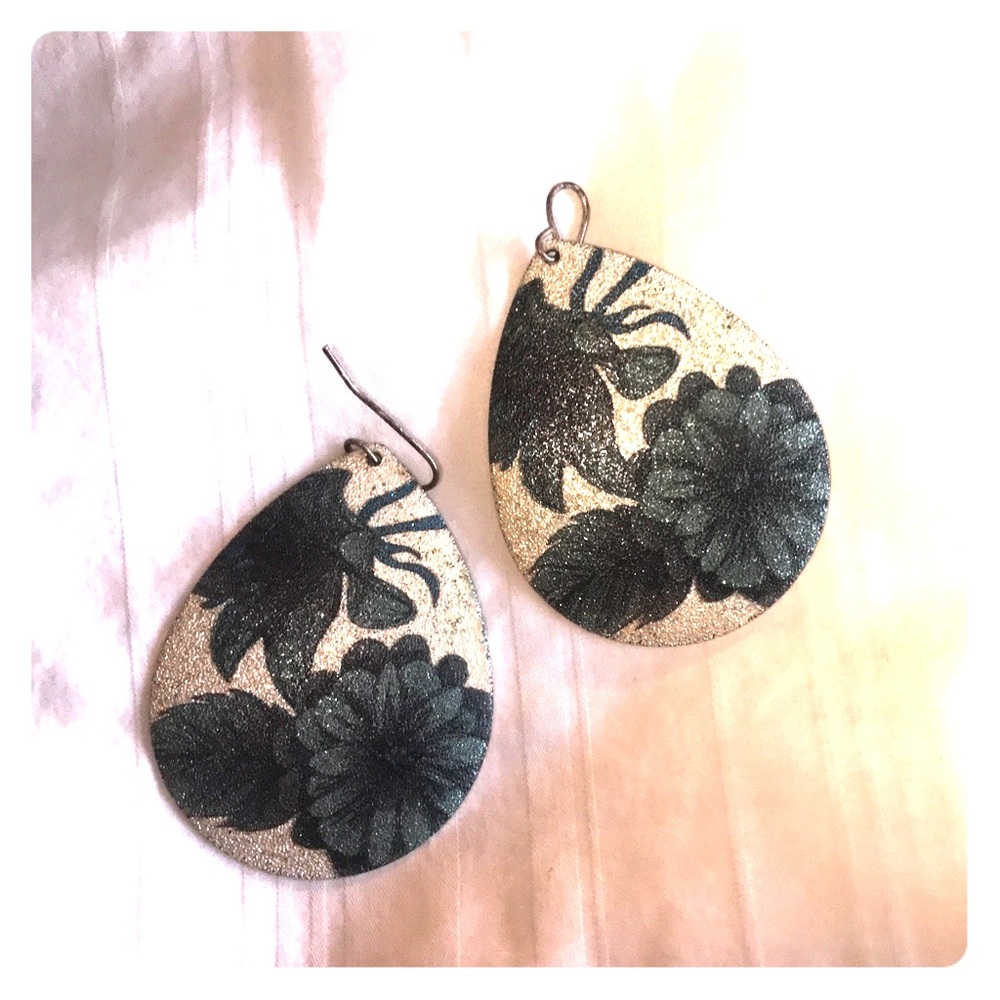Floral earrings