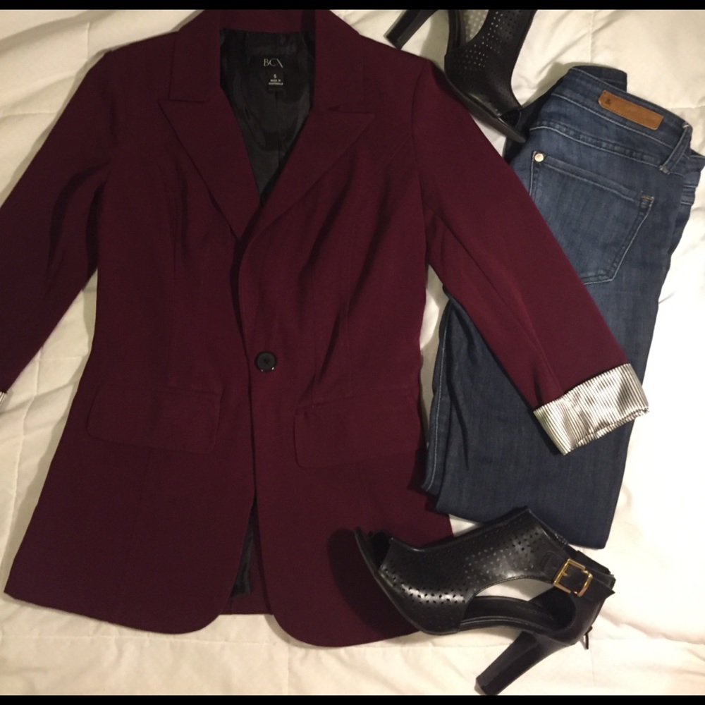 Crimson blazer with striped detail