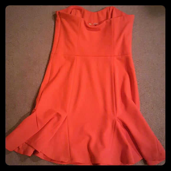 Gianni Bini strapless mini dress - Picture 2 of 4