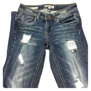 Distressed Skinny Capri