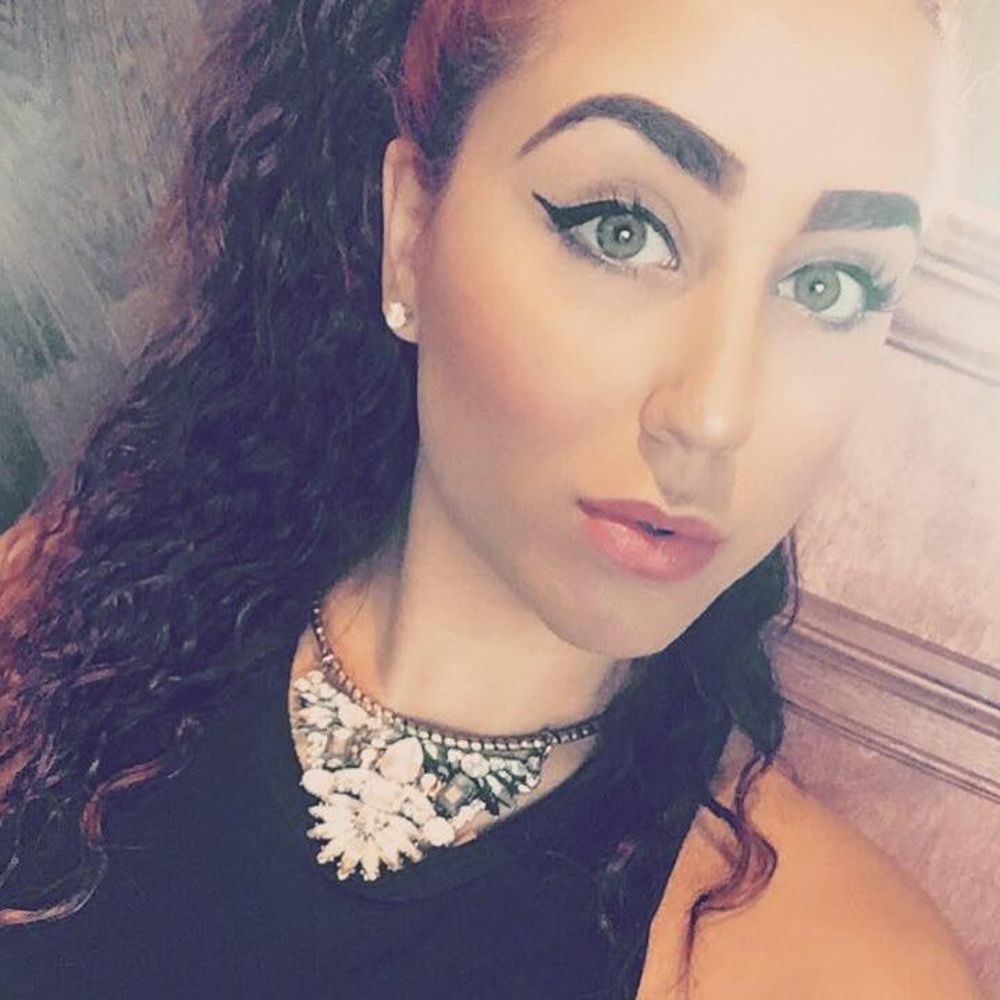 Meet your Posher, Dalia m.