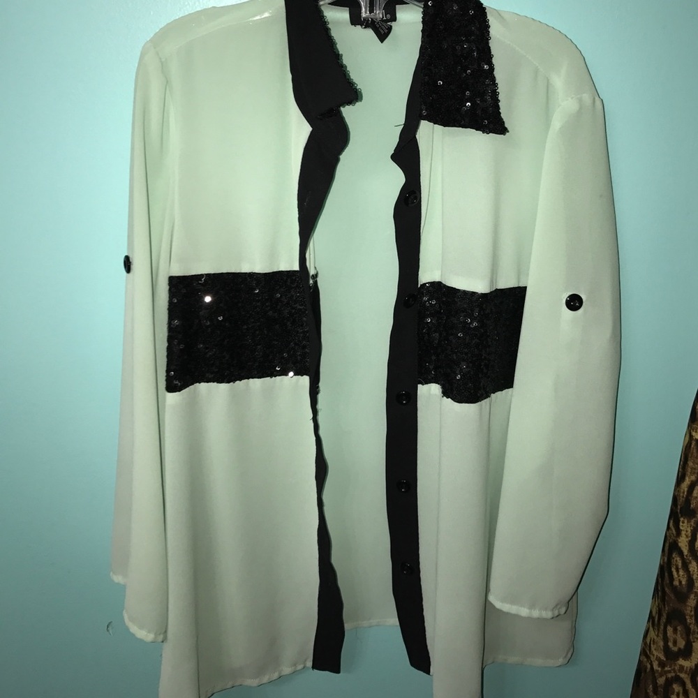 Dressy Sequined buttoned-up shirt.