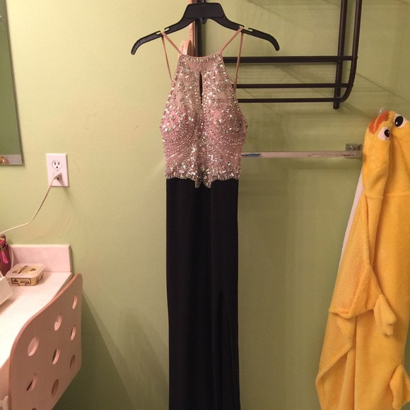 Jeweled formal dress - Picture 4 of 8