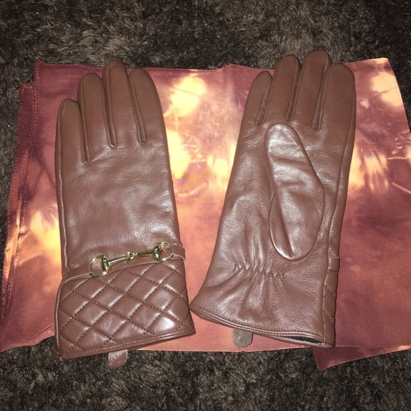 New Women's Genuine Leather Tech Touch Glove - Picture 2 of 8