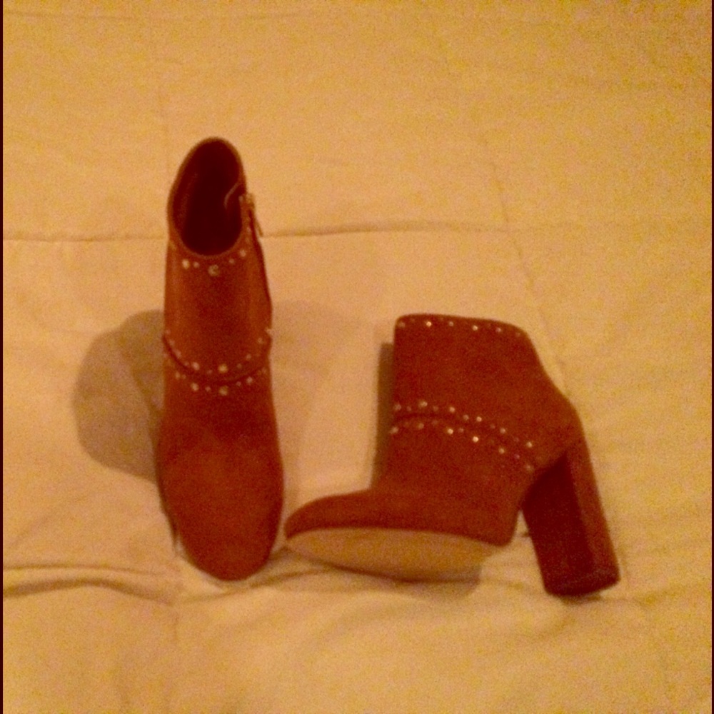 Sam Edelman Ankle Boots with Gold Details - unworn
