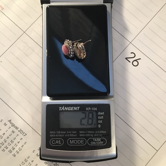 Sterling silver pink cats eye moonstone earrings - Picture 4 of 8