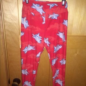 LuLaroe pigs flying leggings