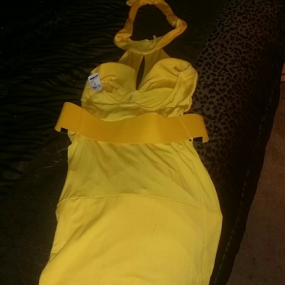 Dress - Picture 2 of 2