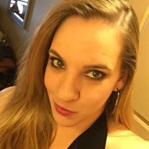 Meet your Posher, Katelyn