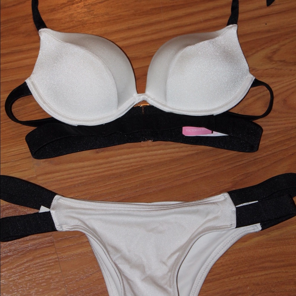 Victoria's Secret swimsuit bottom only. Medium.