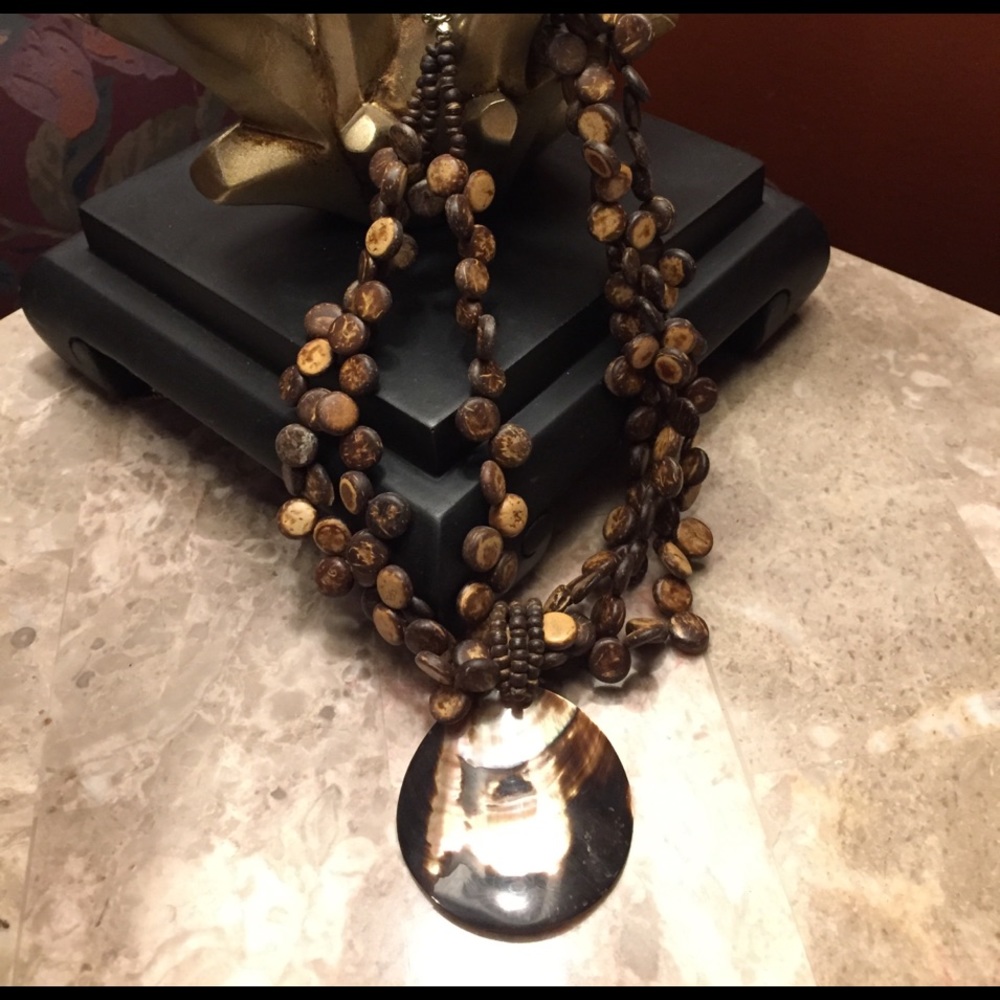 Natural shell and wooden bead necklace
