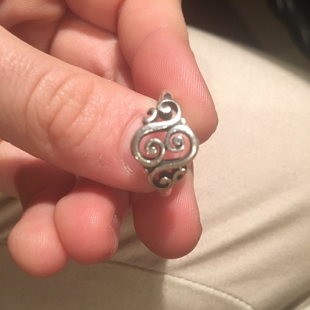 Size 7 James Avery Ring