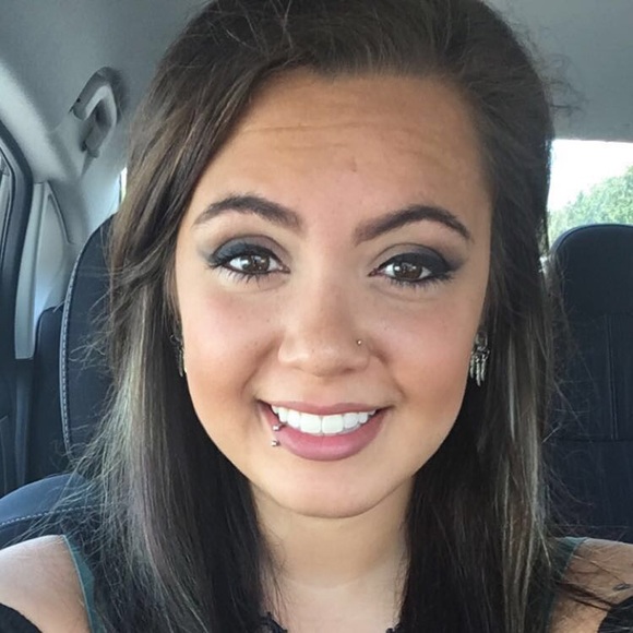 Meet your Posher, Rachel - Picture 5 of 5