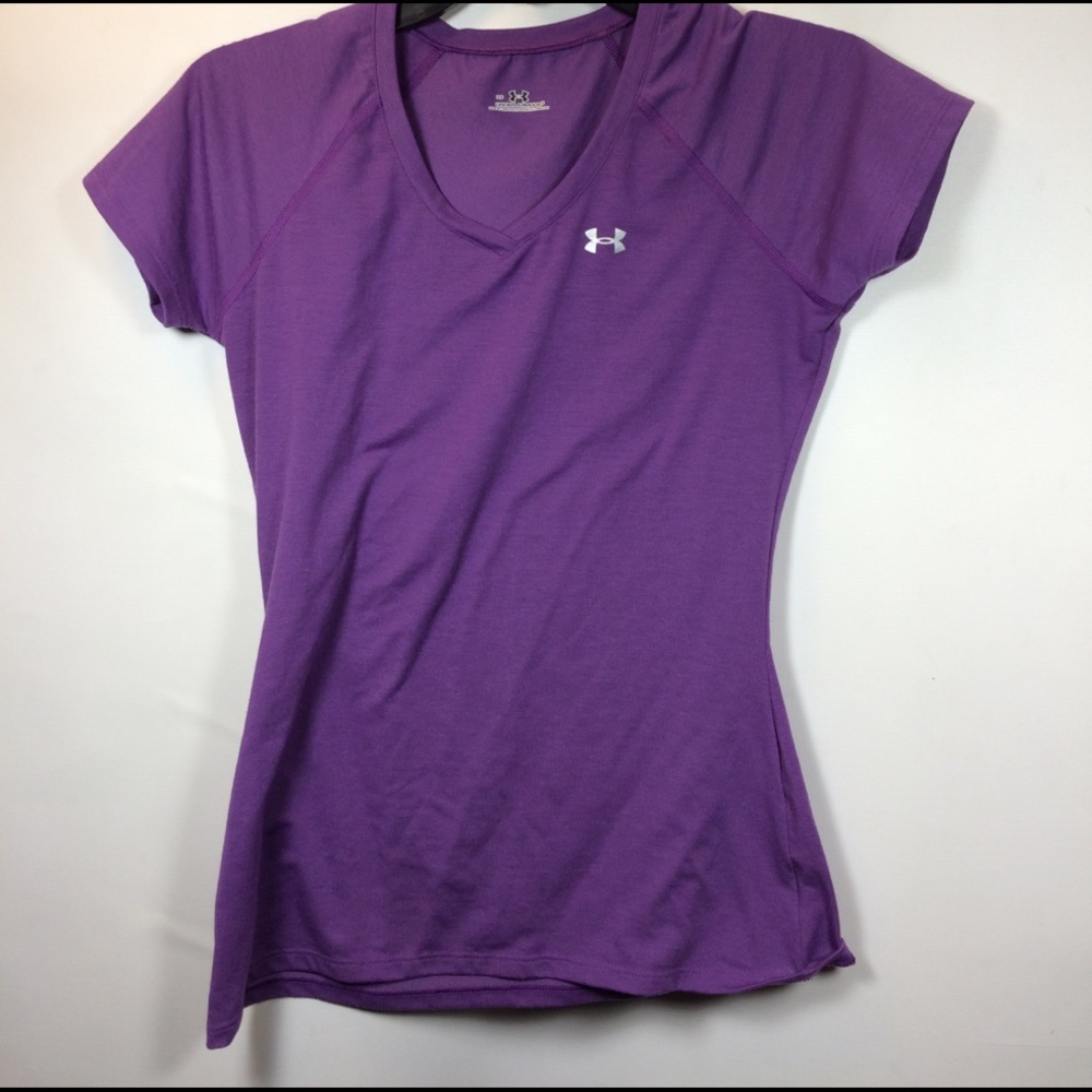 Women's size extra smallpurple under armor  shirt