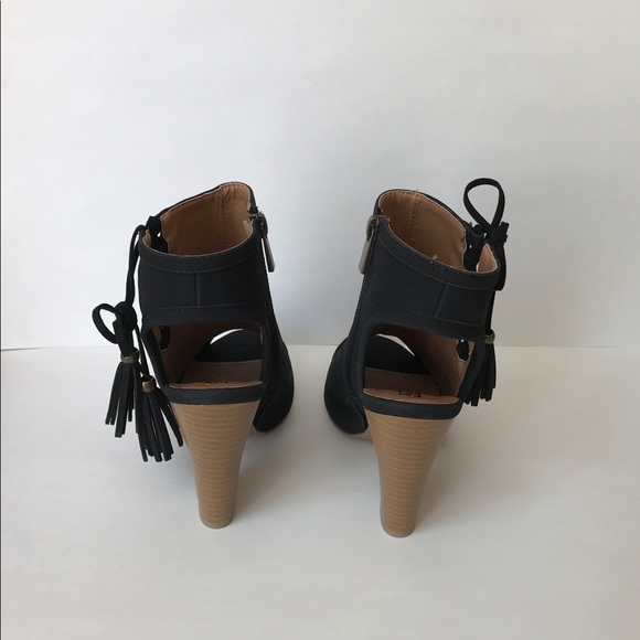 Black Open Toe Booties with Tassels - Picture 5 of 6