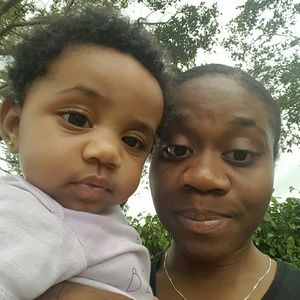 Meet your Posher, Desiree