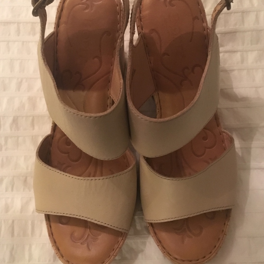 Born leather wedges