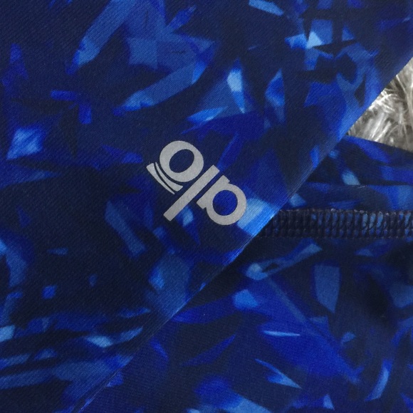 NWT Alo Airbrush leggings size xxs - Picture 3 of 4