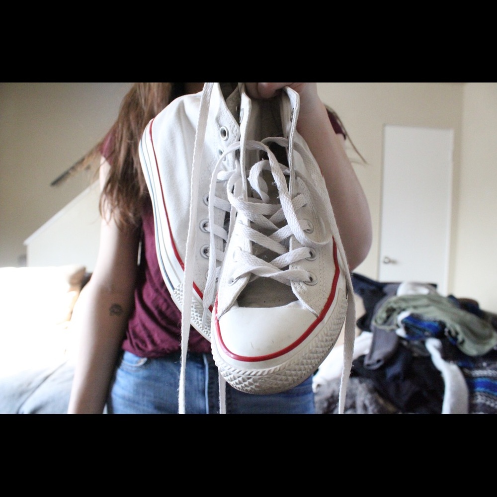 White Hi top Converse
