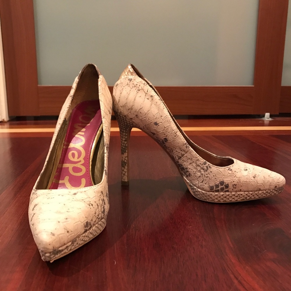Sam Edelman snakeskin Pointed Toe Heel