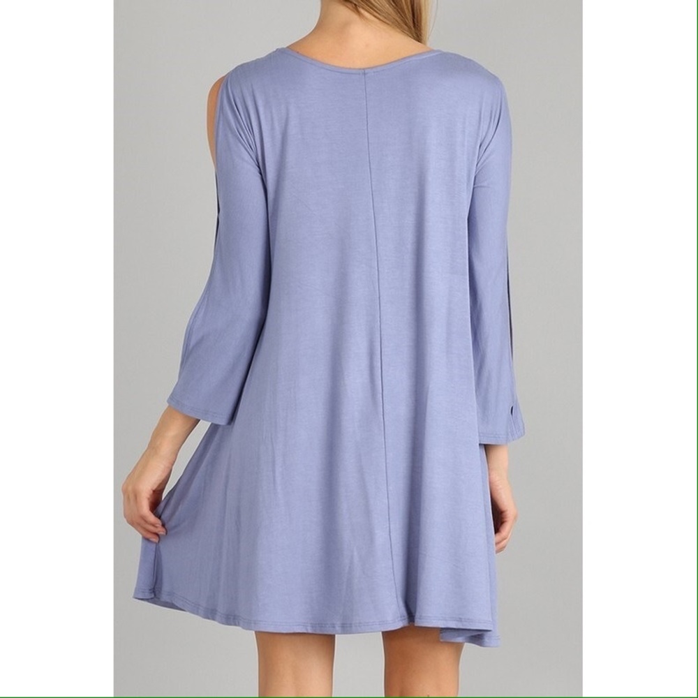 Beautiful Solid Color Dress with Cut Out Sleeves - Picture 3 of 4