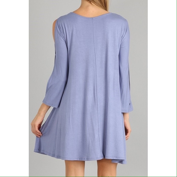 Beautiful Solid Color Dress with Cut Out Sleeves - Picture 3 of 4