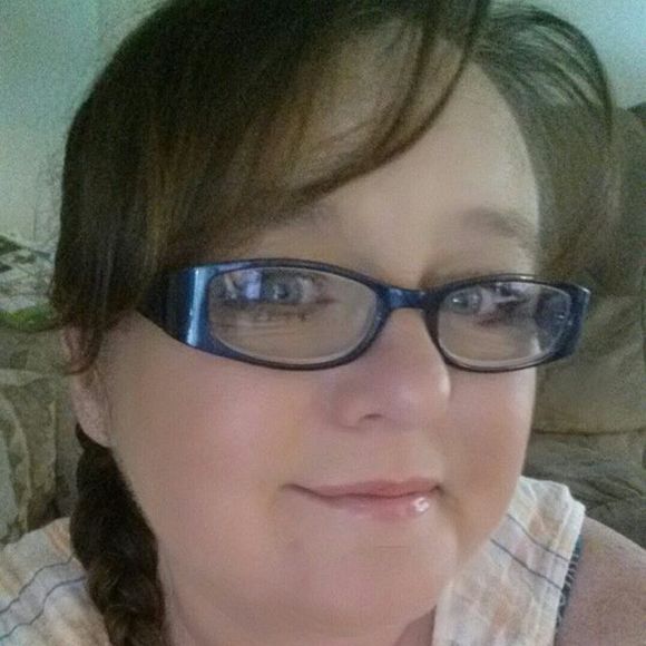 Meet your Posher, Denise - Picture 1 of 1