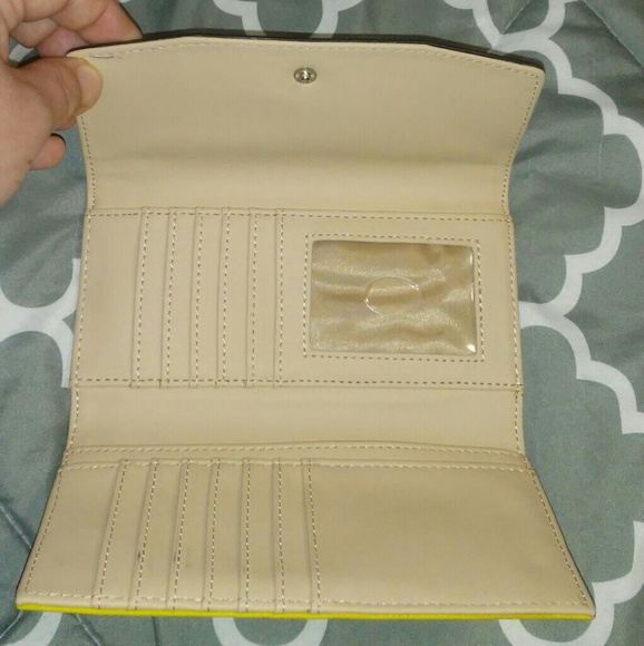 Wallet - Picture 2 of 3