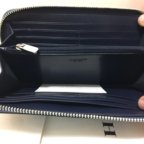 👛Coach Women Wallet signature Zip - Picture 3 of 3