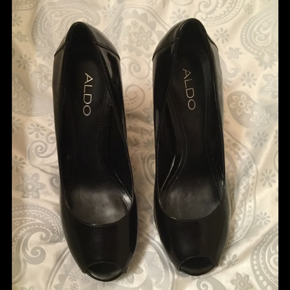 🌸Black Aldo Heels🌸