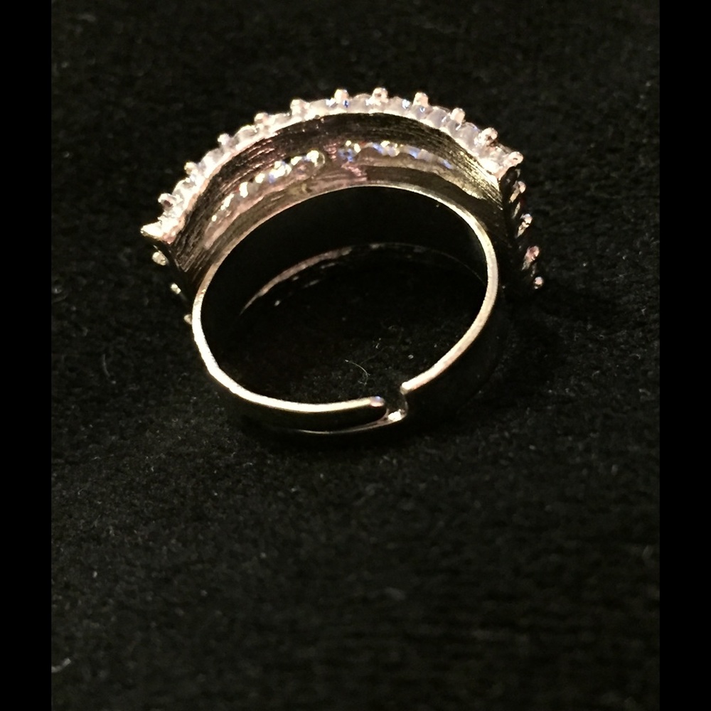 🔴 5/15 Crystal Adjustable Bling Ring - Picture 3 of 4