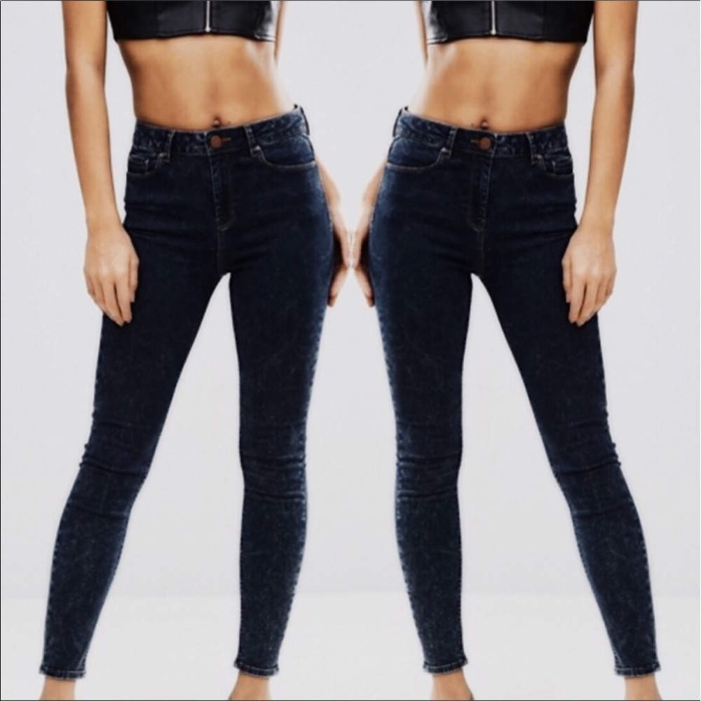 NEW Foreign Exchange High Waisted Jean Size 26