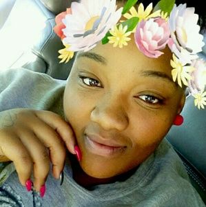 Meet your Posher, Titiana