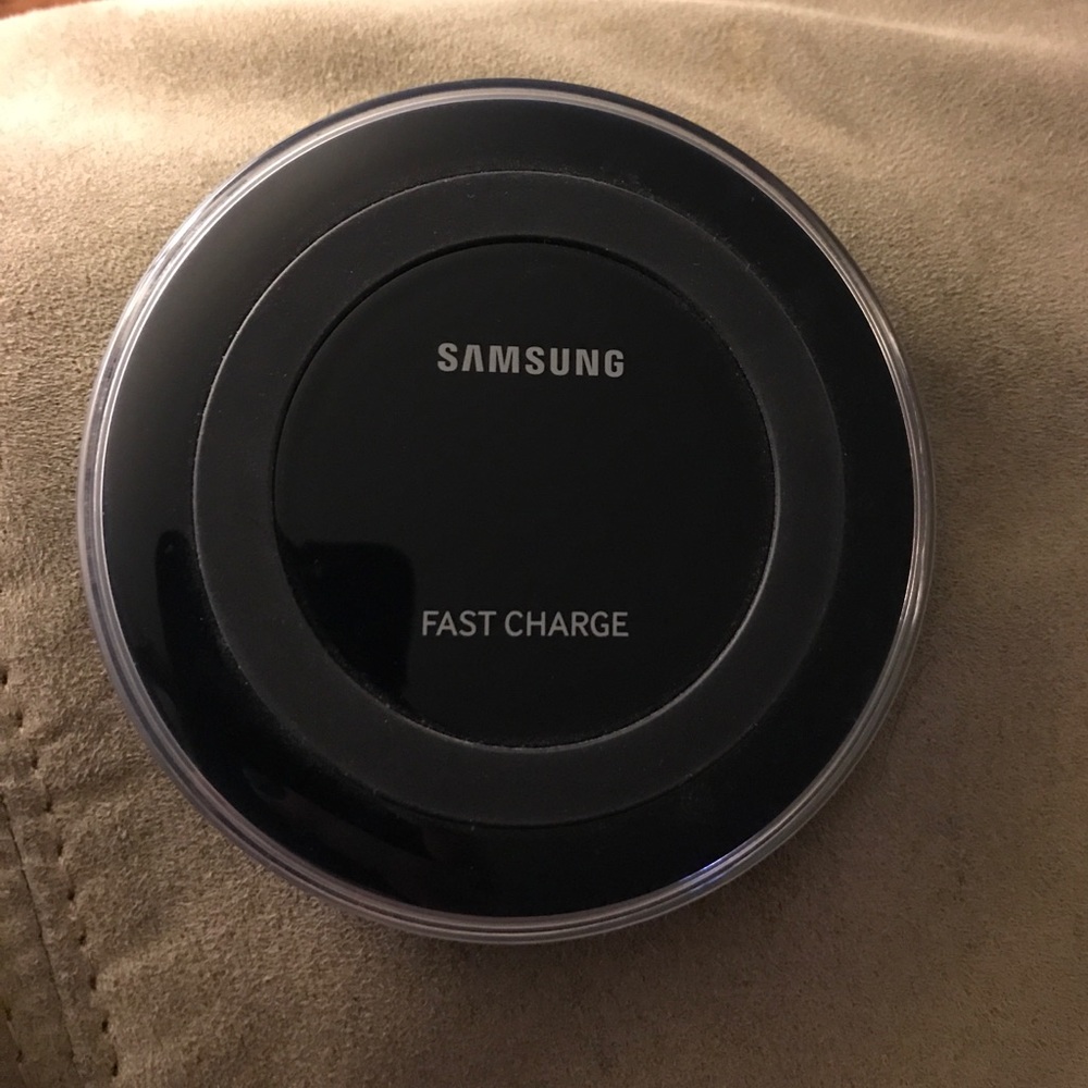 Wireless charging pad