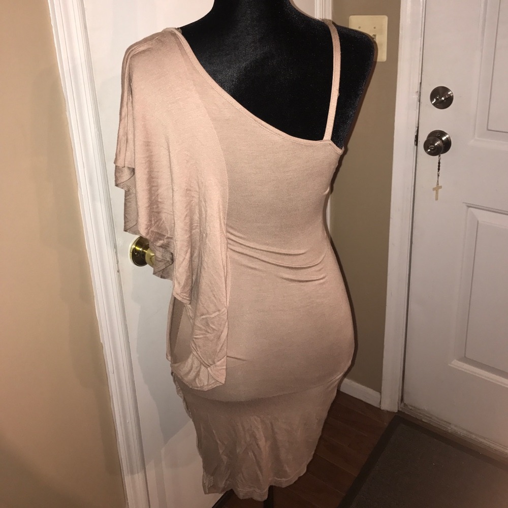 Dress - Picture 4 of 5